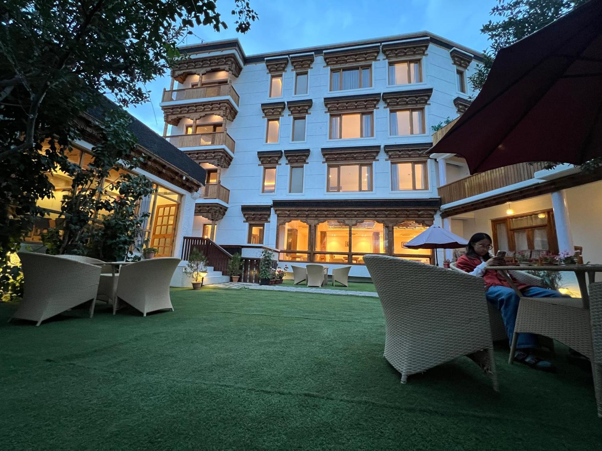The Pangong Hotel Leh Exterior foto